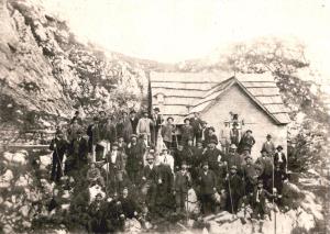 Odprtje Kocbekove koče na Molički planini, 16. 8. 1894 (Vir: Zgornja Savinjska dolina na starih fotografijah)